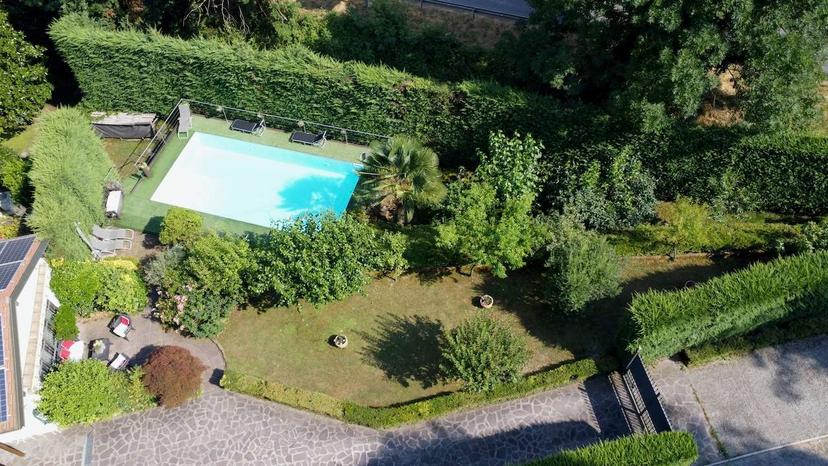 Villa unifamiliare in Via Adda  12, Villa Guardia — foto 3 di 5