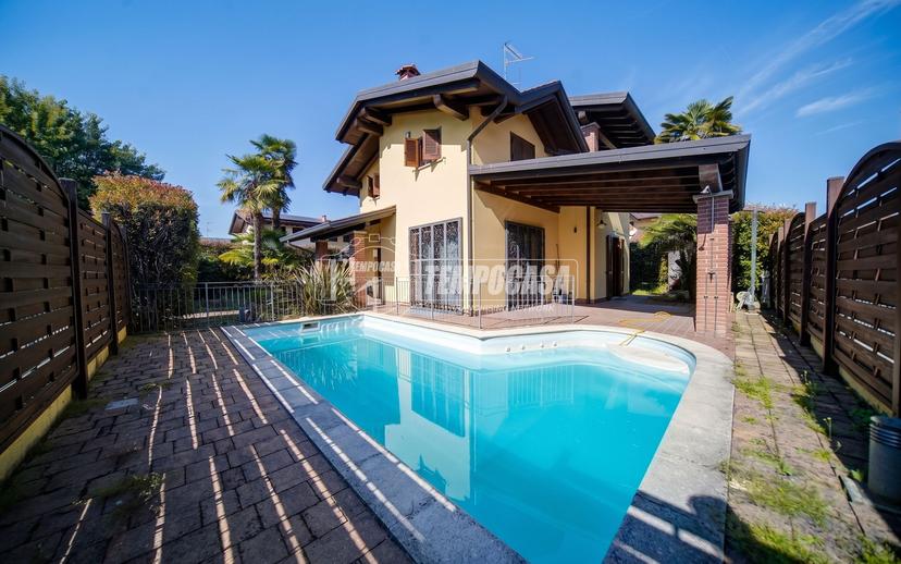 Villa in Via Monte Bianco, Pombia — foto 2 di 5