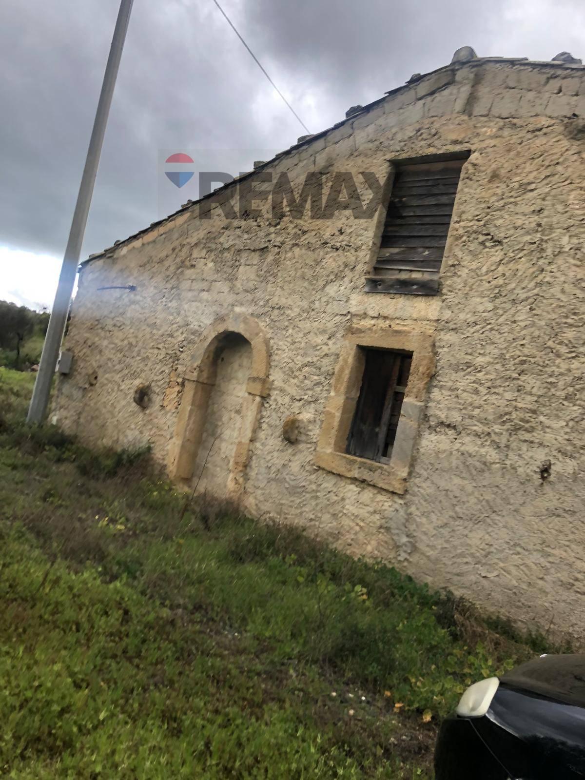 Rustico in Contrada Saracena Snc, Caltagirone