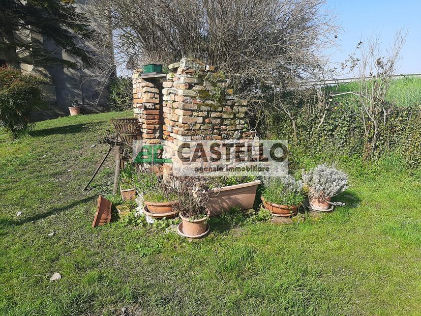 Villa in Via Torino, Cona