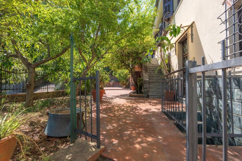 Villa in Via Genova, Varazze — foto 3 di 5