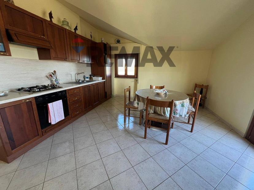 Casa indipendente in C.da Villa Elce 83, Lanciano — foto 3 di 5