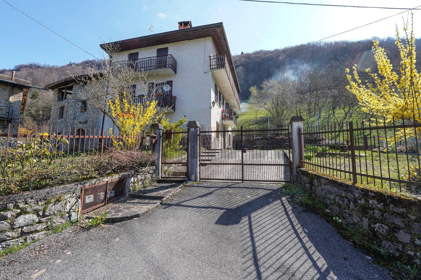 Trilocale in Via Madasco 3, Bracca