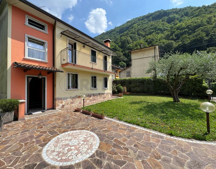 Casa indipendente in Contrada Zanchi di Novale 2, Valdagno — foto 2 di 5