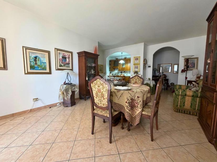 Quadrilocale in Piazza Vittorio Veneto 26, Santhià — foto 3 di 5