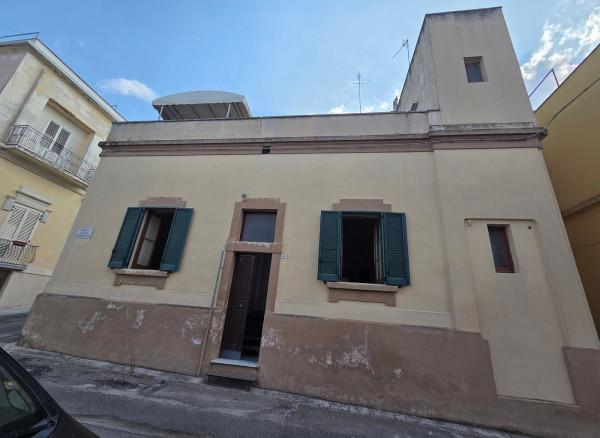Appartamento in Piazza Regian Margherita, Parabita — foto 2 di 5