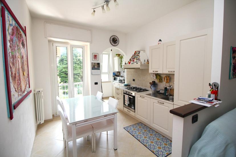 Trilocale in Via Ronchi  16, Legnano