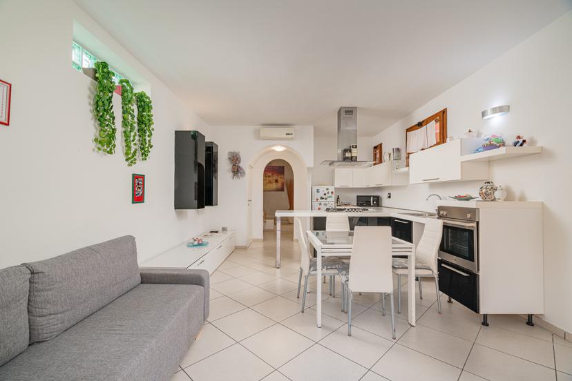 Casa indipendente in Via Nuoro 4, Golfo Aranci