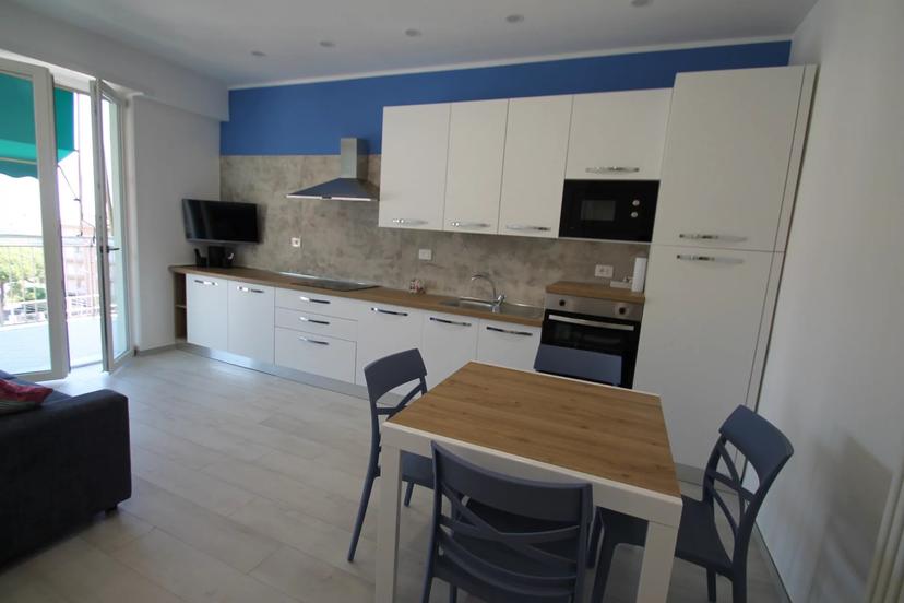 Bilocale in Via Montevideo, 6, Borghetto Santo Spirito — foto 4 di 5