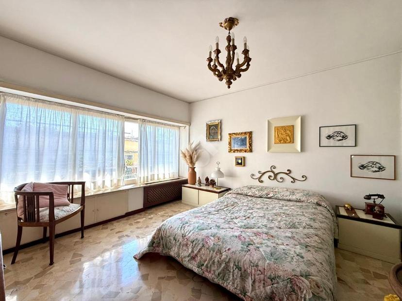 Appartamento in Via Mergellina 2, Napoli — foto 2 di 5