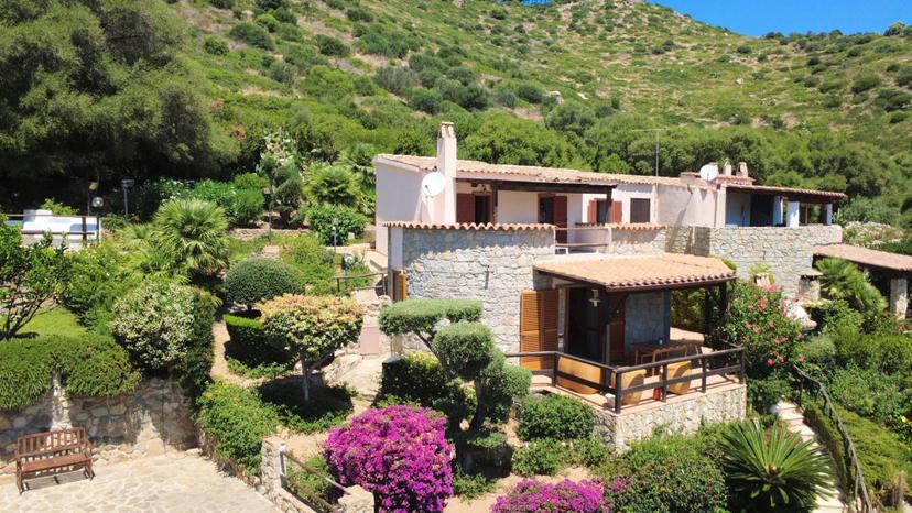 Villa a schiera in Via dei Garofani 23, Sinnai — foto 3 di 5