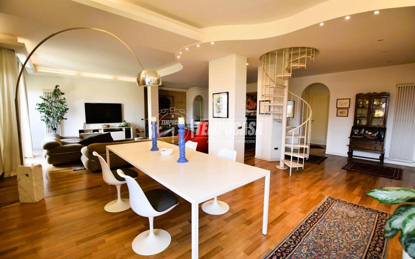 Appartamento in Viale dei Pini 173, Porto San Giorgio — foto 2 di 5