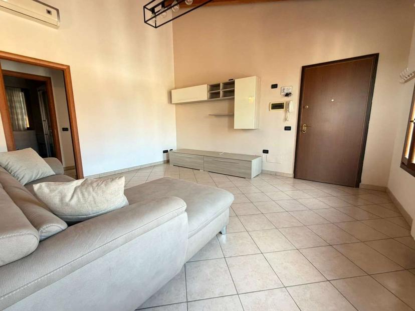 Trilocale in Via dei Gelsomini 13, Cento — foto 2 di 5