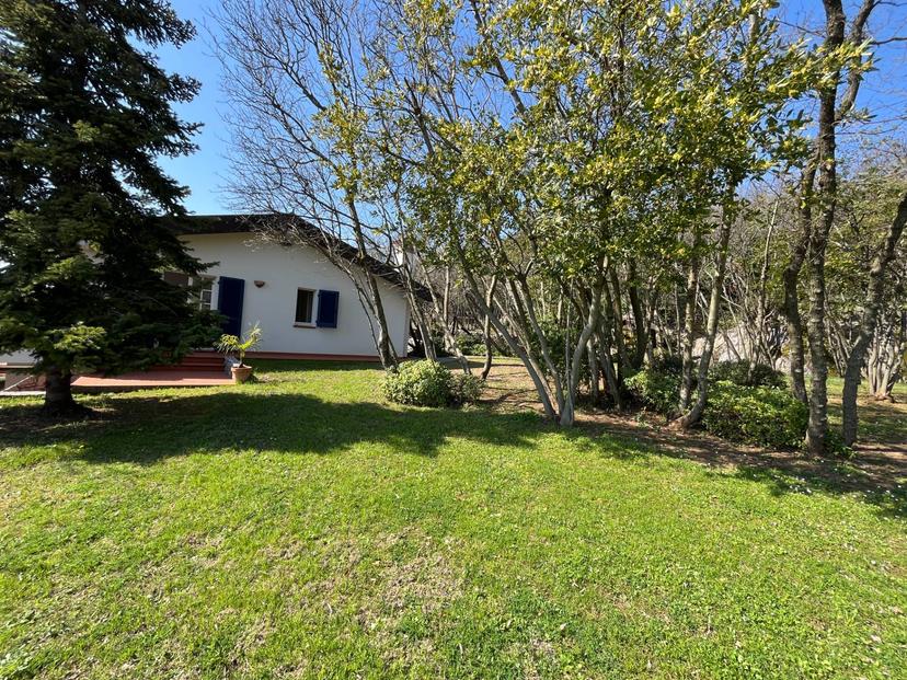 Villa in Via dell'Osservatorio 39, Medea — foto 2 di 5
