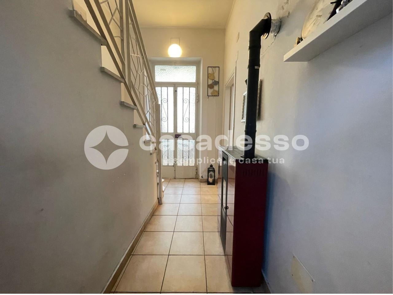 Casa indipendente in Via Cesare Battisti 17, Trino