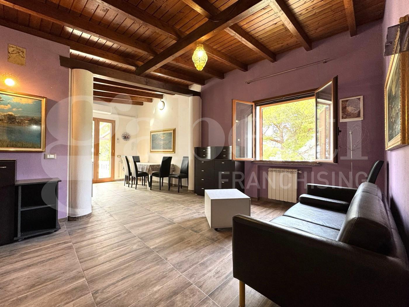 Casa indipendente in Via San Damiano  47, Andora