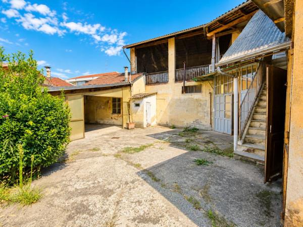 Villa bifamiliare in Via Paolo Thaon De Revel 42, Vercelli