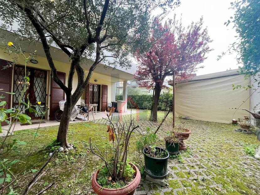 Porzione di villa in Via Bengasi, Forlì — foto 5 di 5