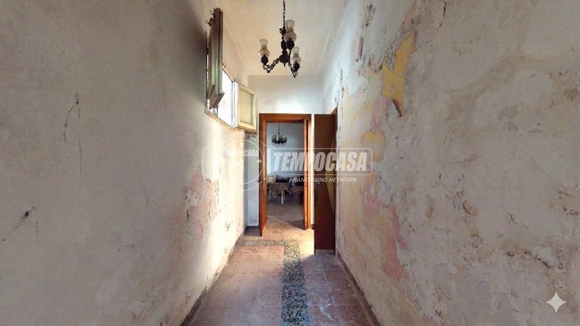 Casa indipendente in Via Calabria 14, Lequile — foto 2 di 5
