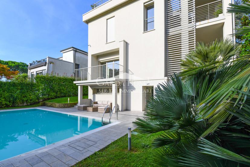 Villa in Lungolago Cesare Battisti, Desenzano del Garda — foto 3 di 5