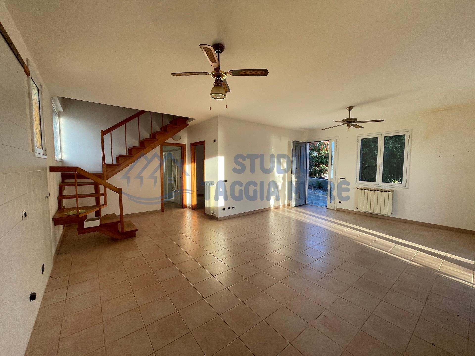 Casa indipendente, Riva Ligure