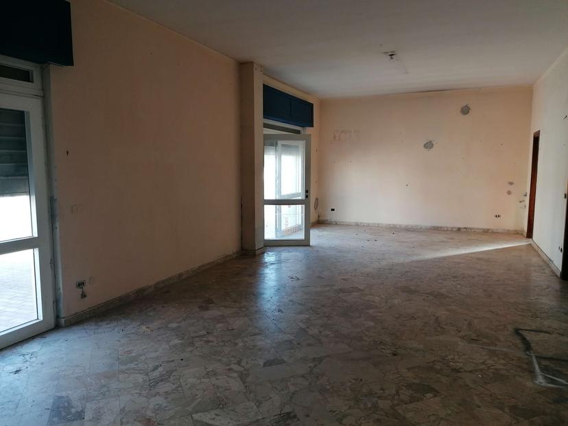 Villa in Viale Brunelleschi , Castel Volturno — foto 5 di 5