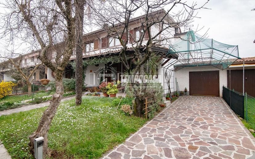 Villa a schiera in Via Giosuè Carducci, Truccazzano — foto 3 di 5
