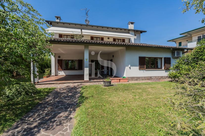 Villa in Via Silvio Pellico  16, Agrate Brianza — foto 3 di 5