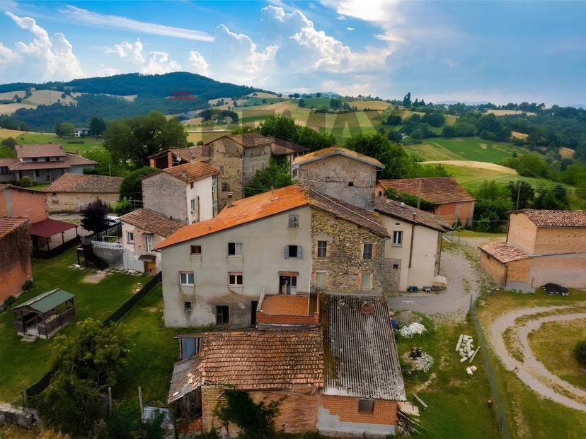 Appartamento in 15 Via Pianzo Montae Sopra Montale, Emilia-Romagna, Casina — foto 4 di 5