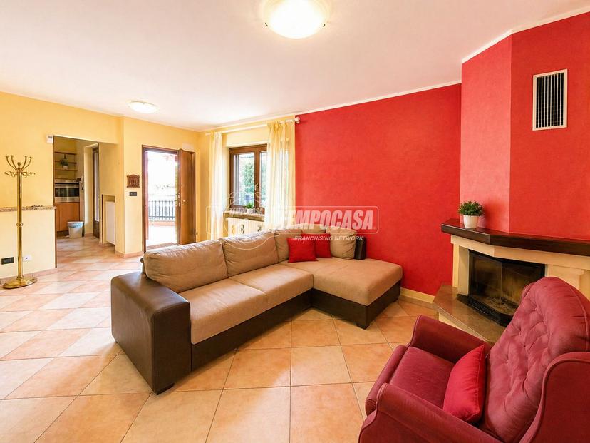 Villa a schiera in Via Oglianico, Rivarolo Canavese — foto 2 di 5