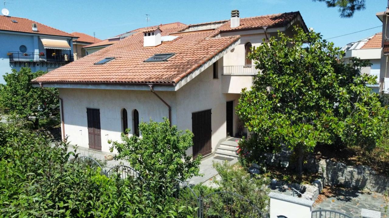 Villa in Via Ortigara 6, Loano