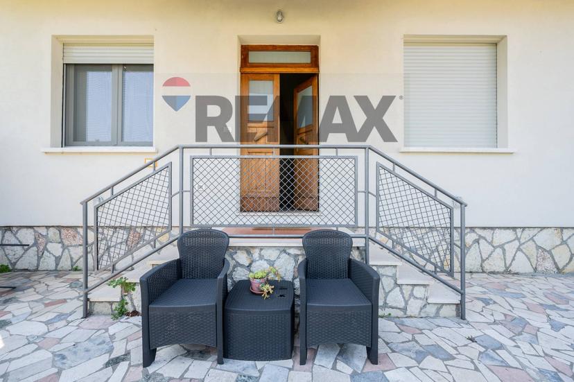 Trilocale in Via Pratomaggiore 140, Desenzano del Garda — foto 3 di 5