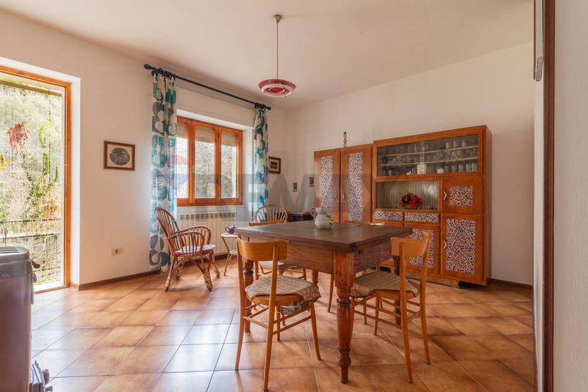 Appartamento in Vico Consorti 89, Semproniano — foto 3 di 5