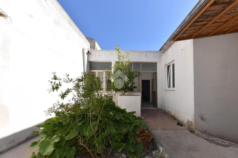Casa indipendente in Via Alessandro III 39, Cagliari — foto 2 di 5