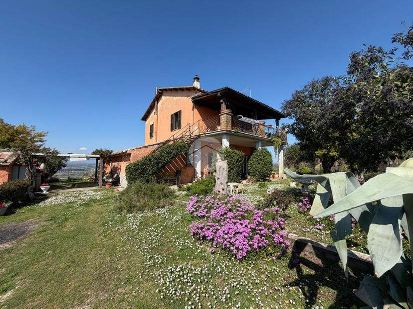 Casa indipendente in Vocabolo Collemanno 2, Magliano Sabina — foto 2 di 5