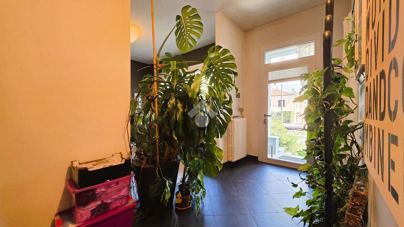 Villa in Via Cisa 126, Borgo Virgilio — foto 3 di 5