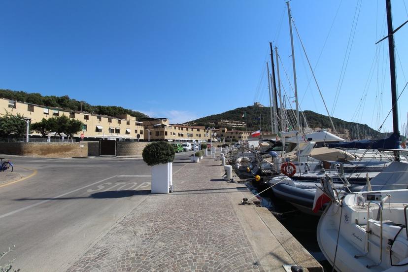 Appartamento in Piazza della Luna Rossa, Castiglione della Pescaia — foto 3 di 5