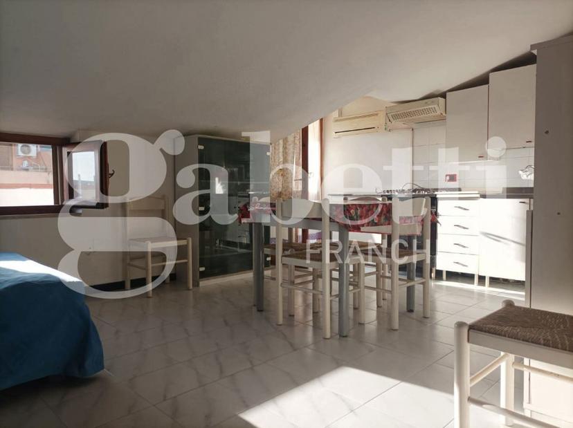 Bilocale in Viale Colombo Snc, Quartu Sant'Elena — foto 2 di 5