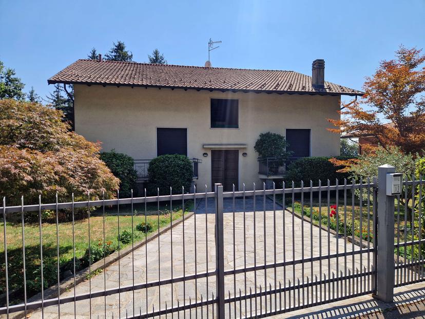 Trilocale in Via Matteotti 26, Casciago — foto 2 di 5