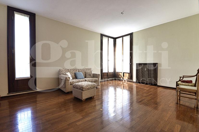 Appartamento in Largo Esterle  3, Monza — foto 4 di 5