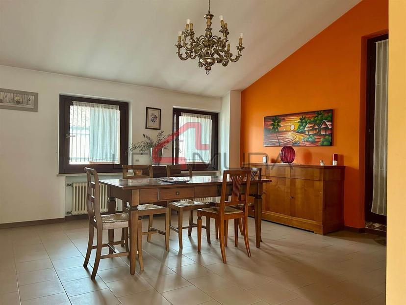 Appartamento, Sanguinetto — foto 3 di 5