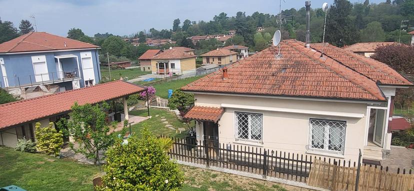 Villa in Via Ticino, Varallo Pombia — foto 4 di 5