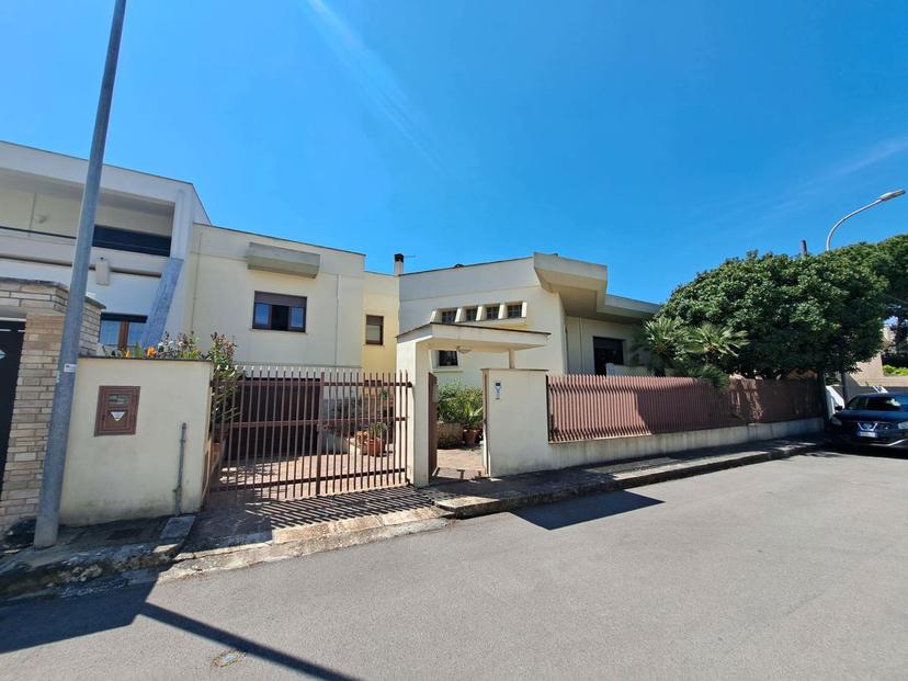 Villa in Via Tremiti 9, Sava — foto 5 di 5