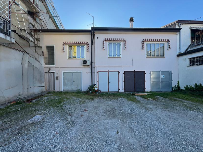 Villa bifamiliare in Via Roma Snc, Merlara — foto 5 di 5