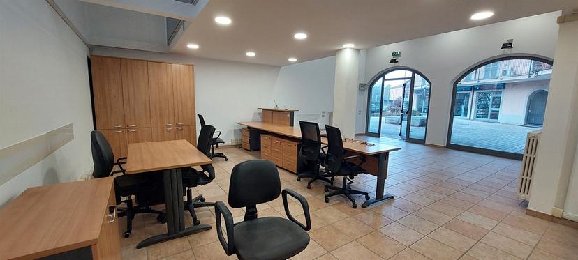 Villa bifamiliare in Piazza Galileo Galilei 10, Besana in Brianza — foto 5 di 5