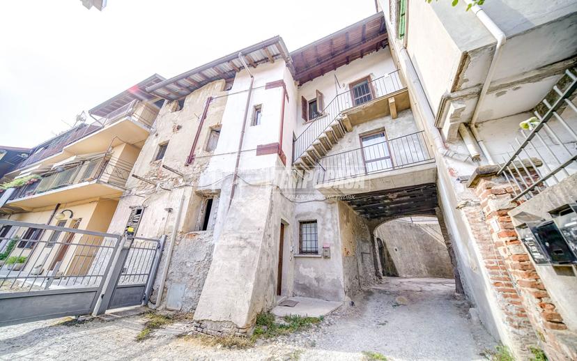 Casa indipendente in Via Pellico Silvio, Solbiate Arno — foto 4 di 5