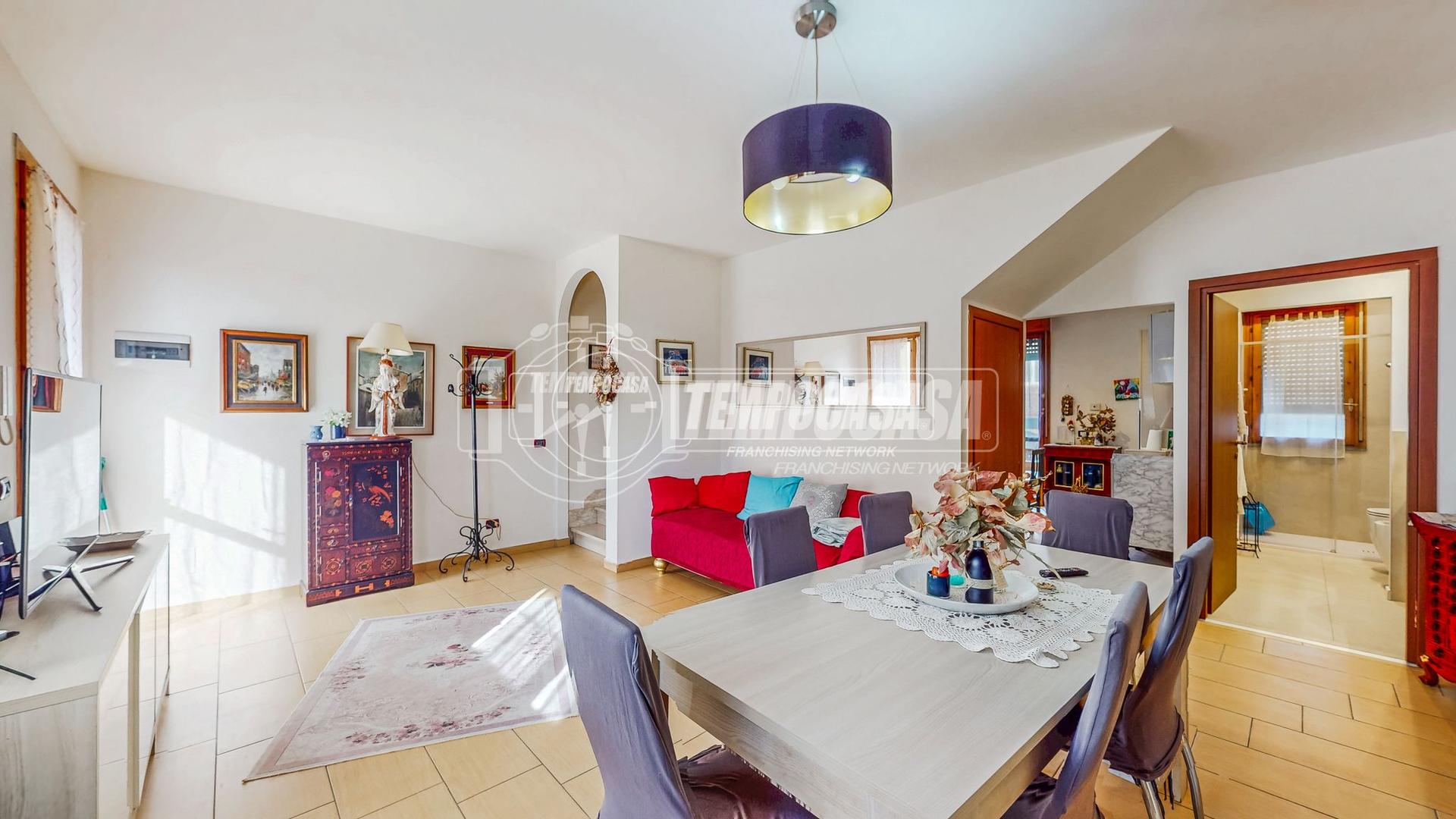Villa a schiera in Via Mavora 79, Castelfranco Emilia