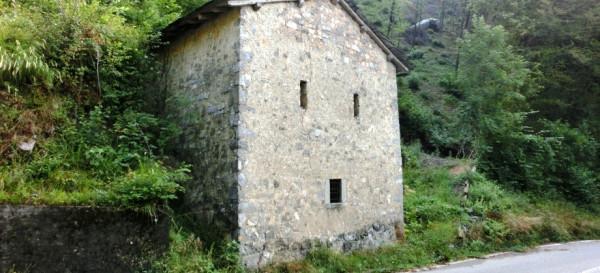 Rustico in Via Blello di Gerosa, Val Brembilla — foto 4 di 5