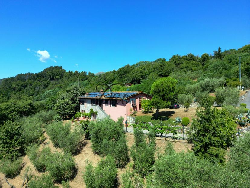 Rustico in Via Teatro Vecchio 11, Borgo a Mozzano — foto 2 di 5