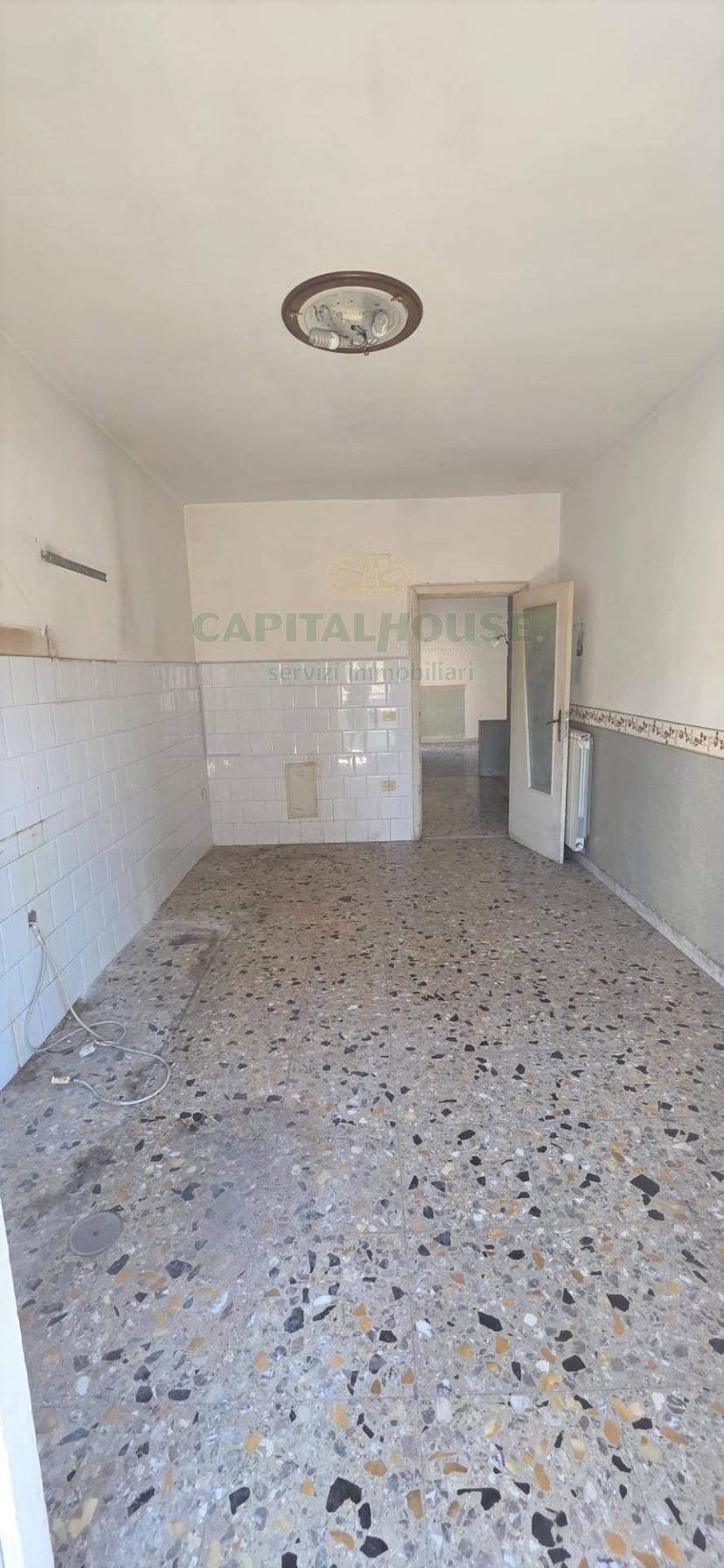Trilocale in Via Manzoni 63, Caserta — foto 3 di 5